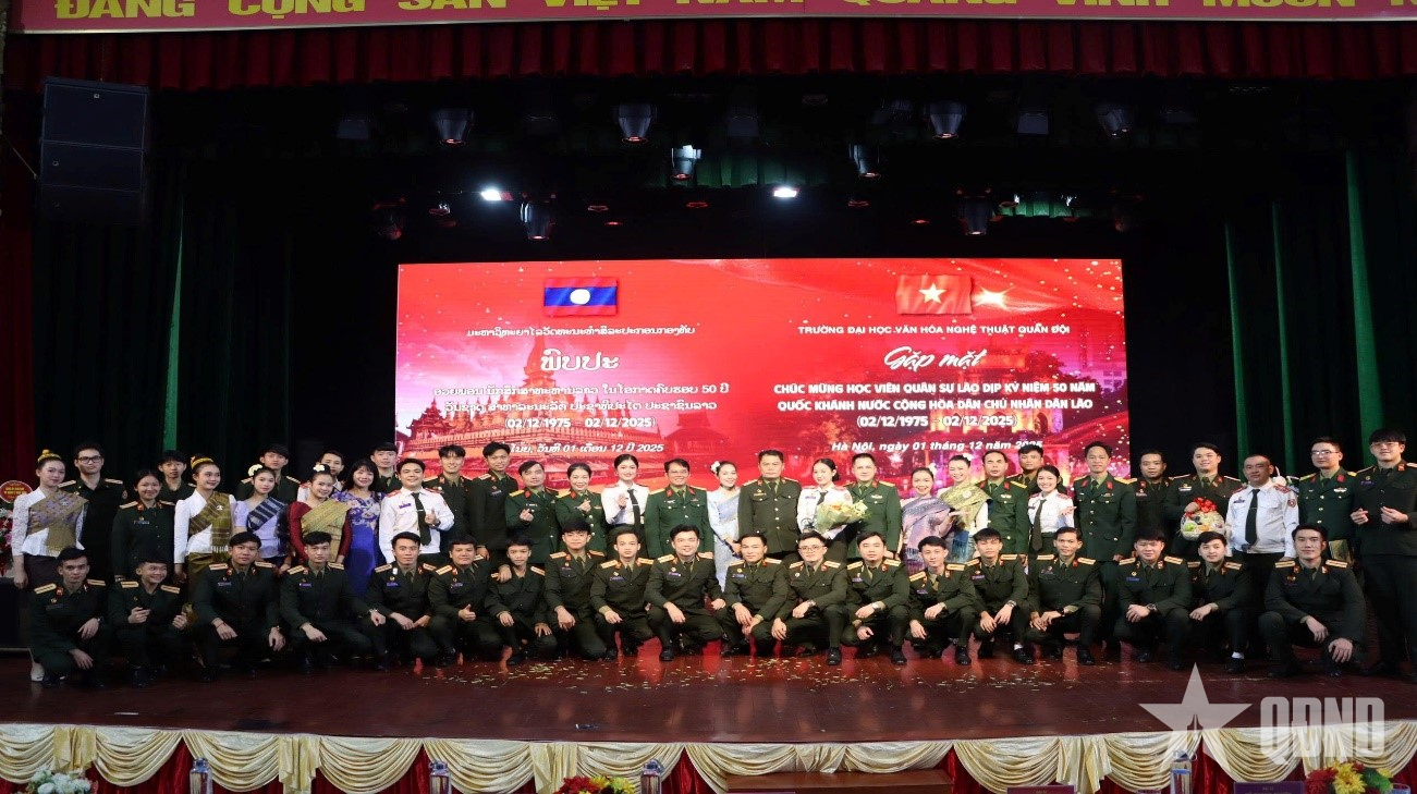 Trường Đại học Văn hóa Nghệ thuật Quân đội gặp mặt học viên Lào 
